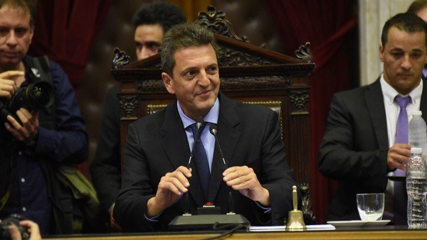 DIPUTADOS