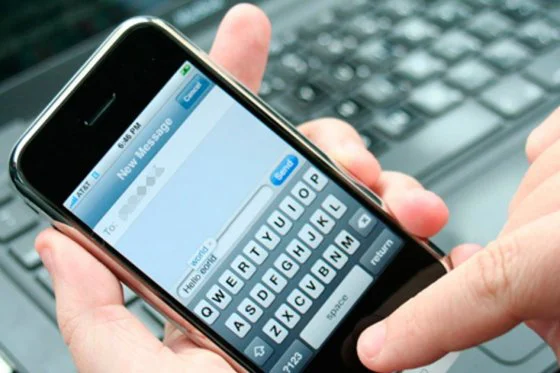 multimedia.miniatura.823dd87fc168b8c3.414d454e415a41535f6d696e6961747572612e6a7067