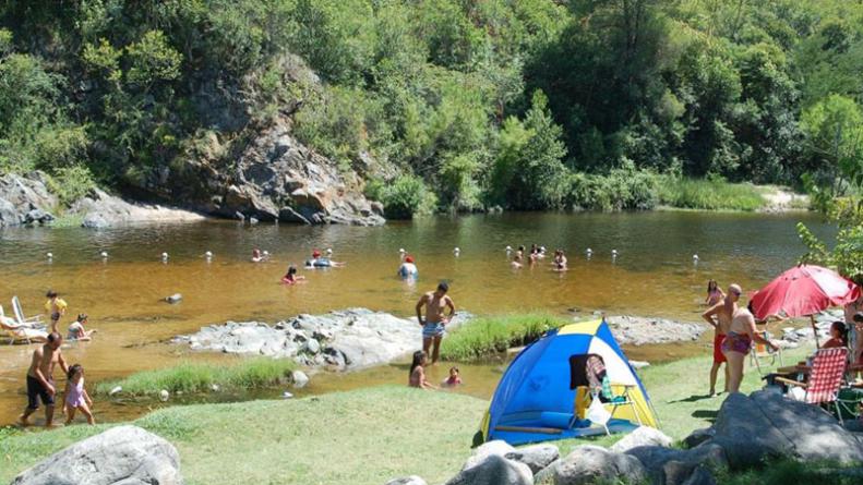 topless rio los aromos