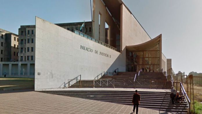 Tribunales