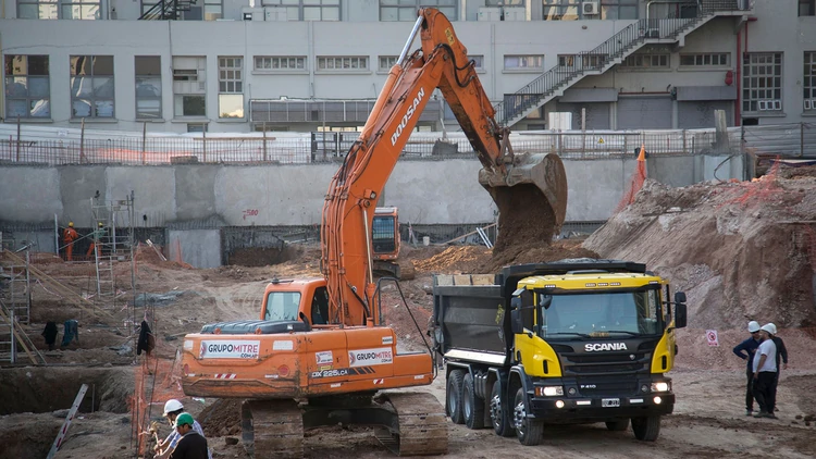 CONSTRUCCIÓN