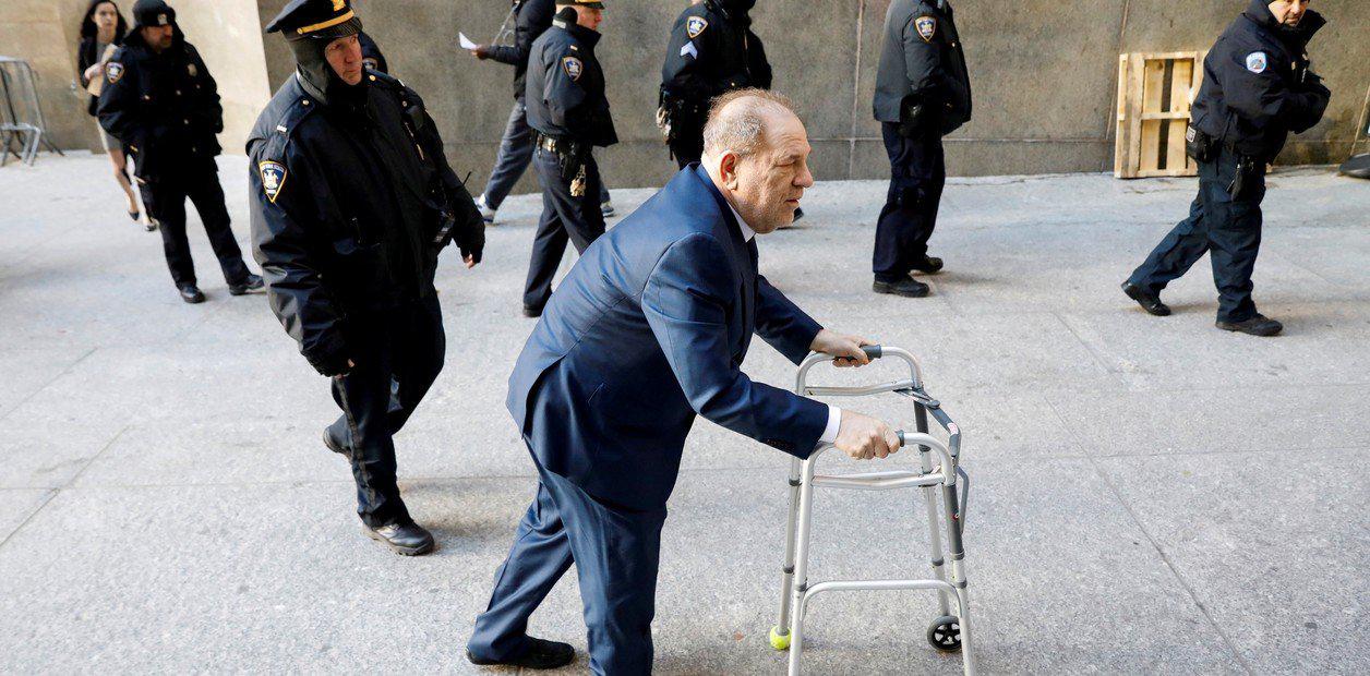 harvey-weinstein-con-andador-durante___CIe750Xu5_1256x620__1