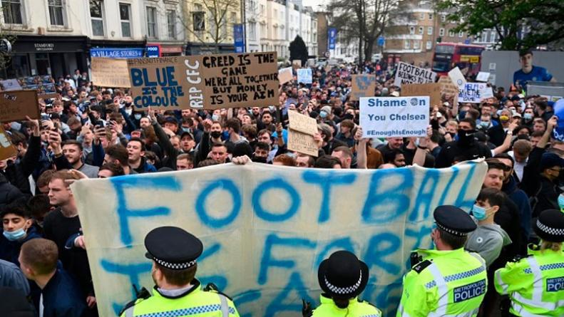 protesta-futbol-superliga-europea