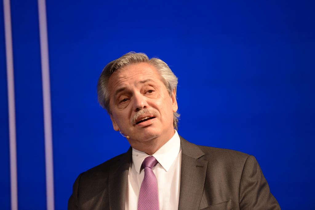 ALBERTO FERNÁNDEZ