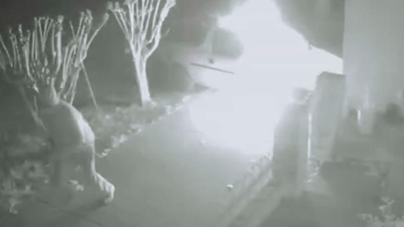 prendio-fuego-auto-canals-2