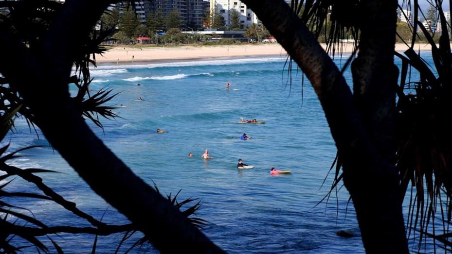 ataque-tiburon-surfista-australia