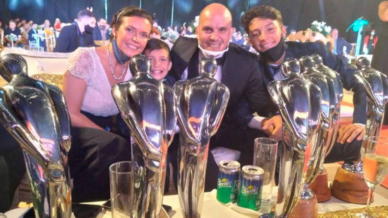 angel-carabajal-premio-carlos-oro-2021