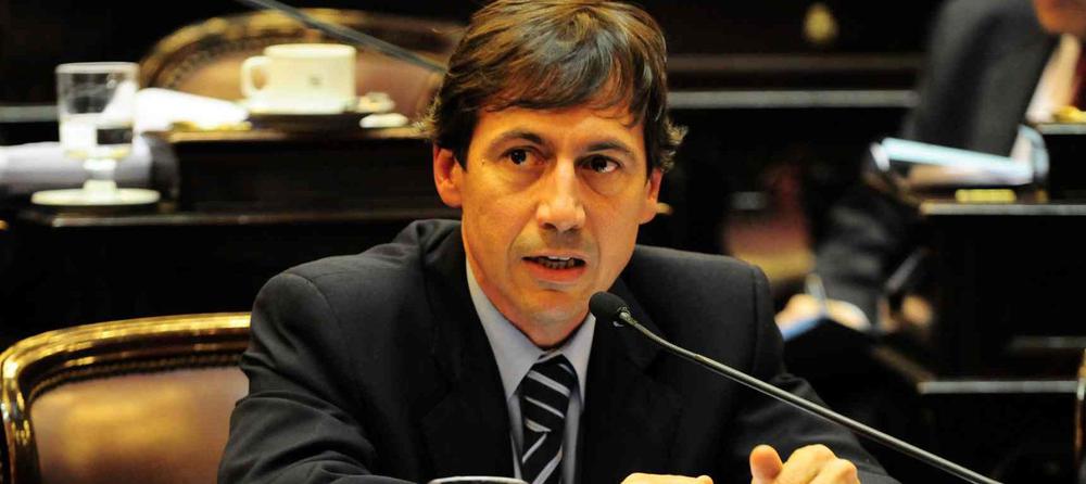 LUIS NAIDENOFF