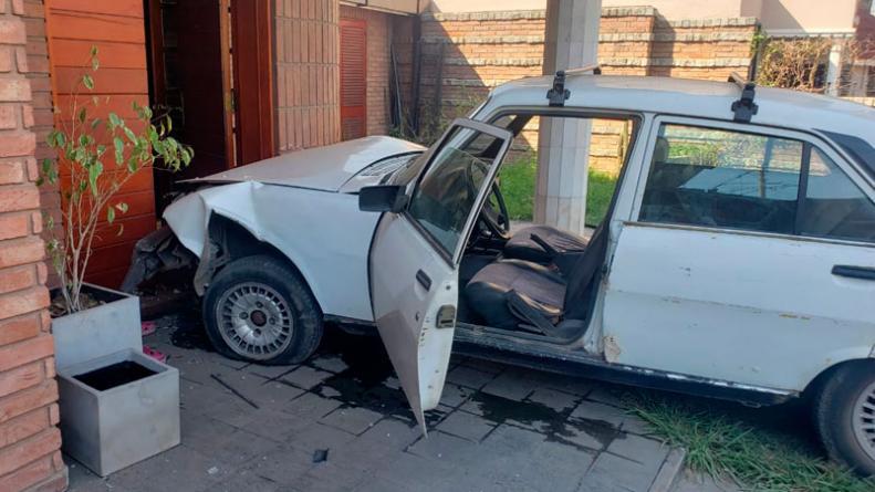 auto-casa-accidente-negocio-familia-cordoba