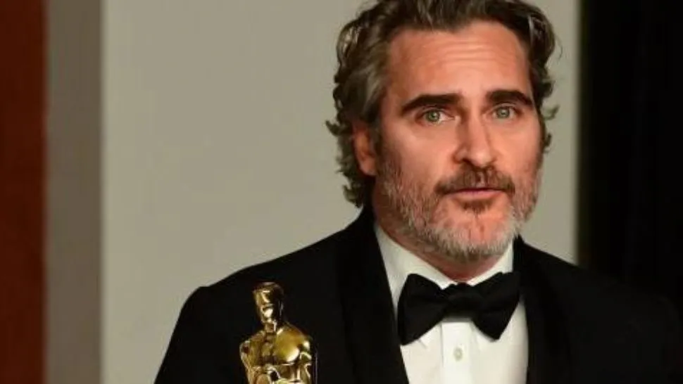 joaquin_phoeniz_oscar_crop1581381880099.jpg_1710391874