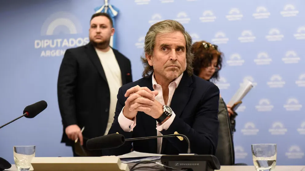 WAN67EX6OZFL5A5R24GD6VT4LQ (1)