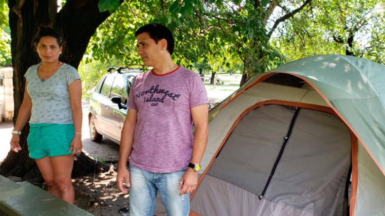 tucumanos-turistas-parque-san-martin-tapa