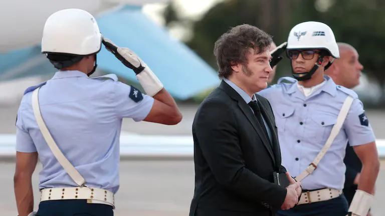 ADJBTDSBRVE4ZBGZIVE3NYFPX4