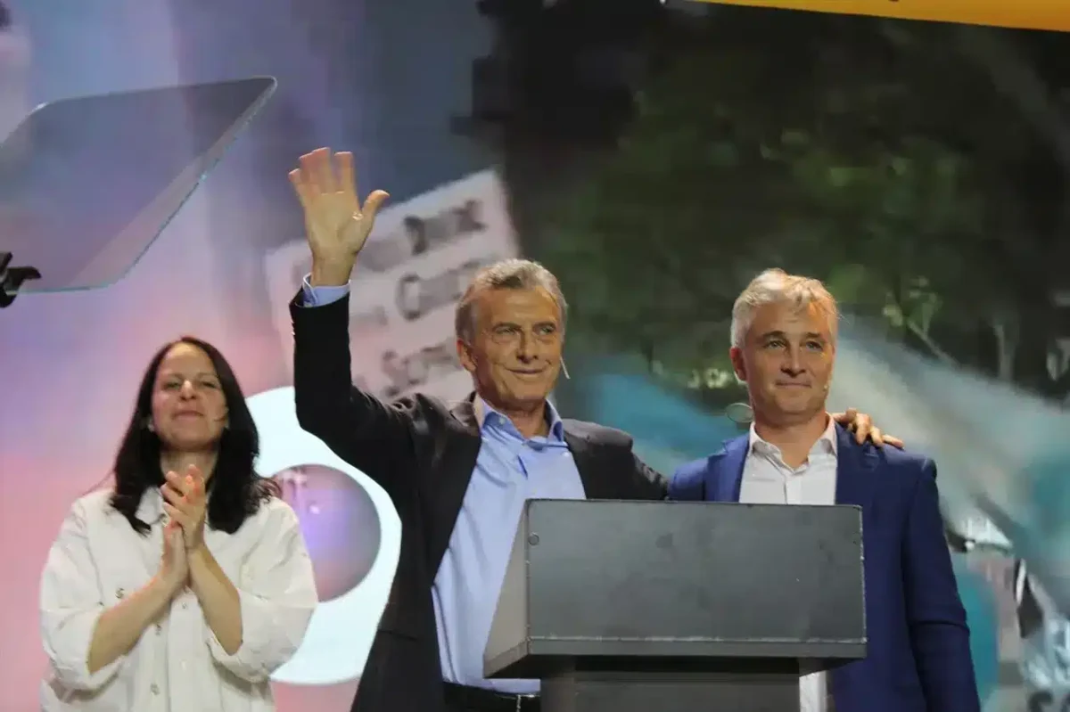 Mauricio-Macri-Fernando-De-Andreis-170626-e1781700830606