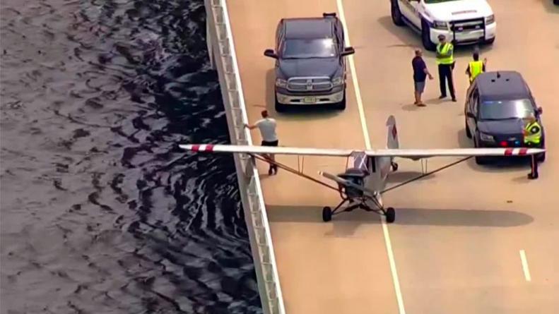 avioneta-aterrizó-en-un-puente-tras-fallas-técnicas