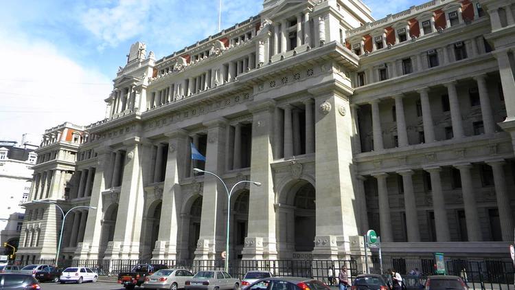 TRIBUNALES
