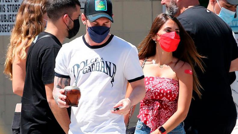 lionel-messi-antonela-roccuzzo-vacuna-coronavirus