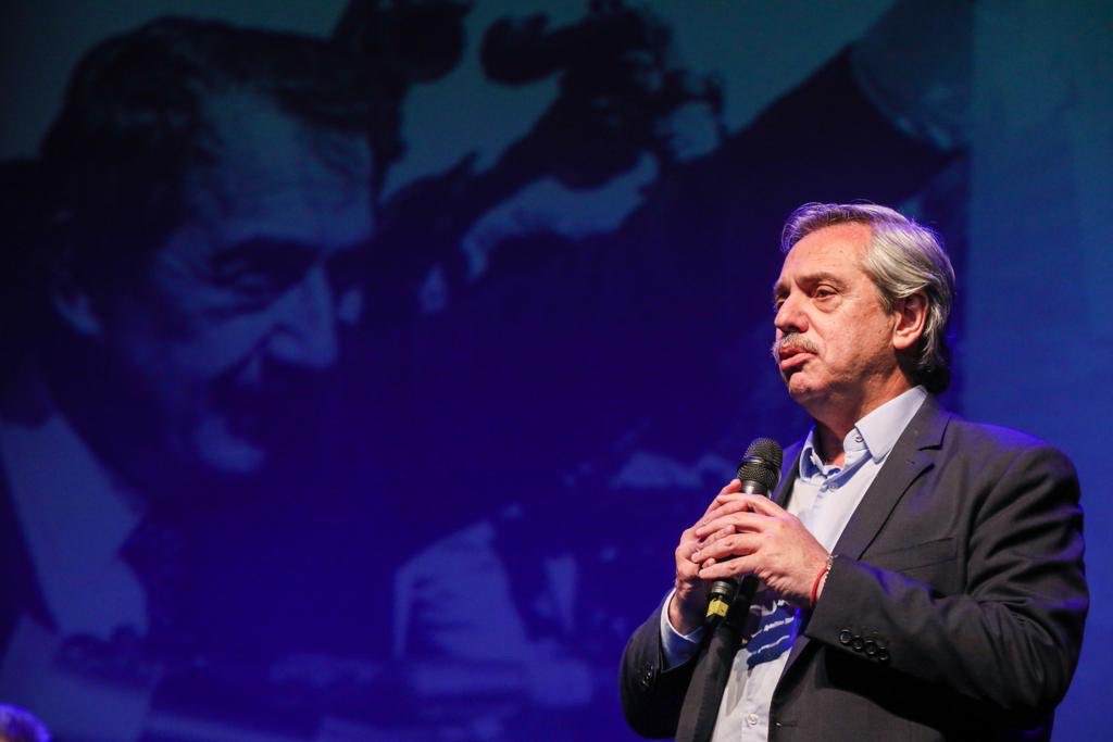 ALBERTO FERNÁNDEZ