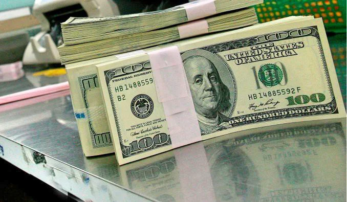 prestamos-en-dolares_Fotor
