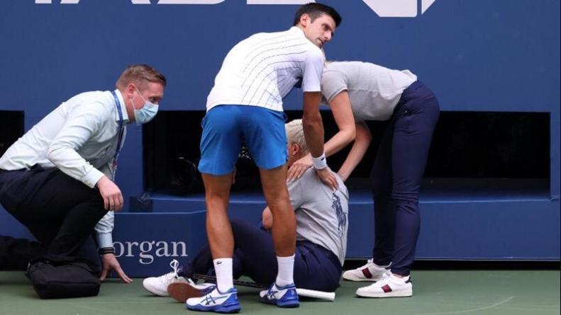 djokovic-expulsion-us-open-pelotazo-tenis