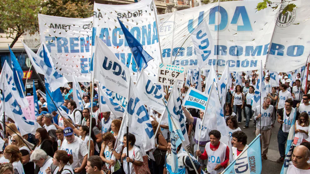 UZKIHMNTG5E3PAVTA7XSWBJ444