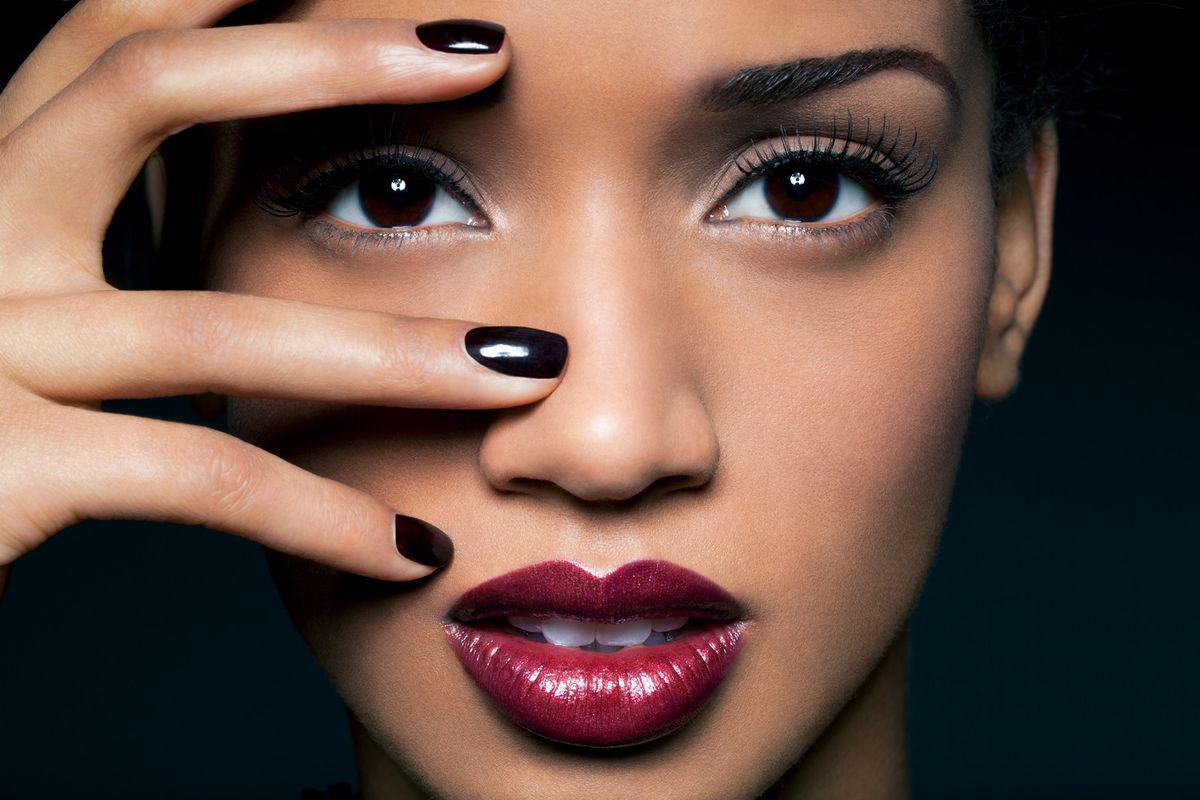 manicura-negra-1659957020