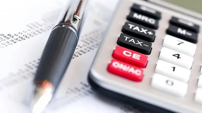 impuestos-salarios-calculadora-gasto-ajuste-afip-monotributojpg